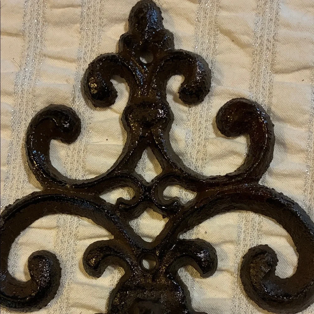 Elegant Brown Cast Iron Wall Decor towel holders